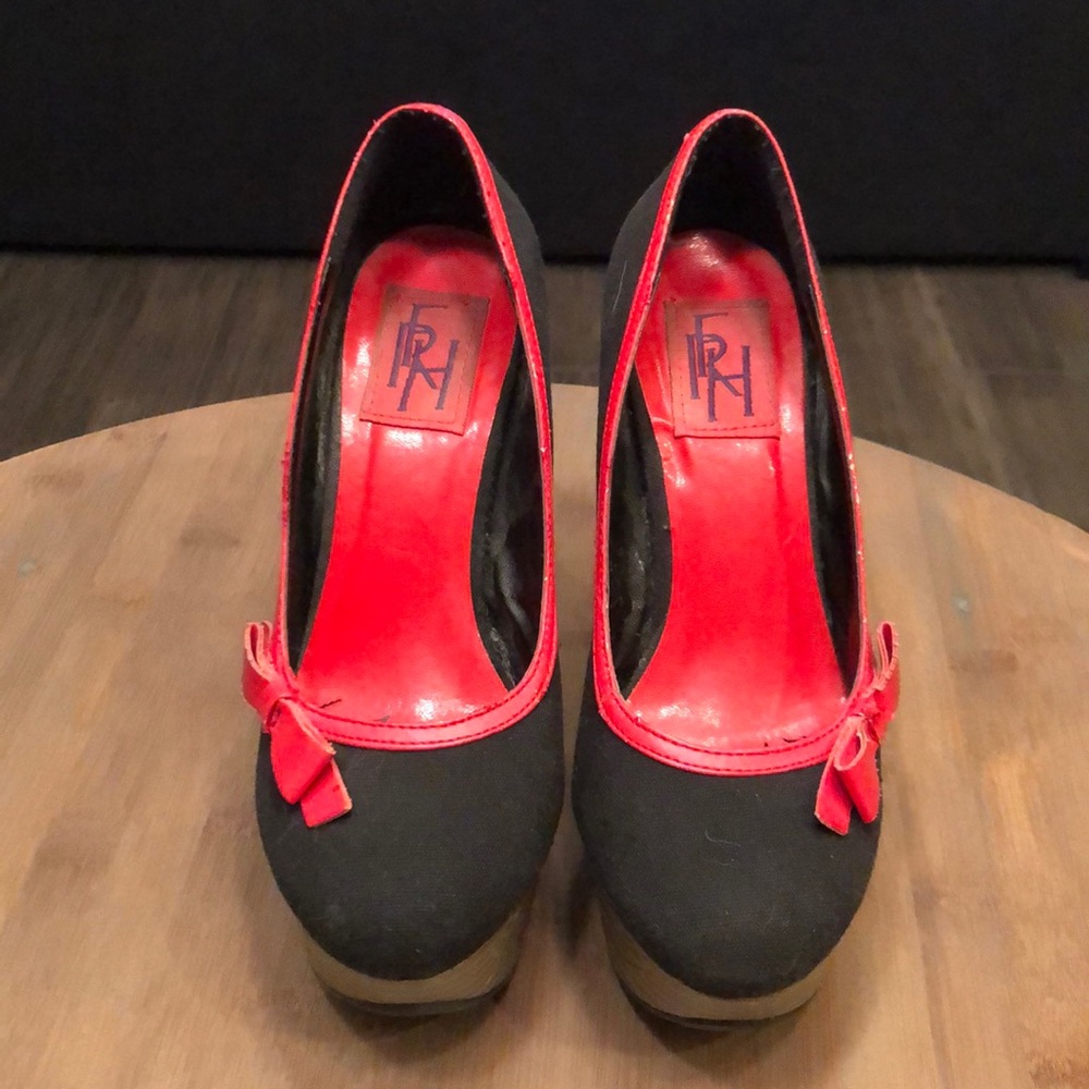 Pin up HIGH platform stacked heels